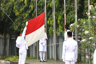 STIKes Mitra Husada Medan Melakasakan upacara Peringatan Sumpah Pemuda yang ke 95
